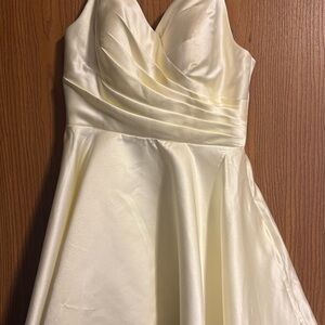 Elegant Cream Satin Dress with pockets and corset back NWT size 6